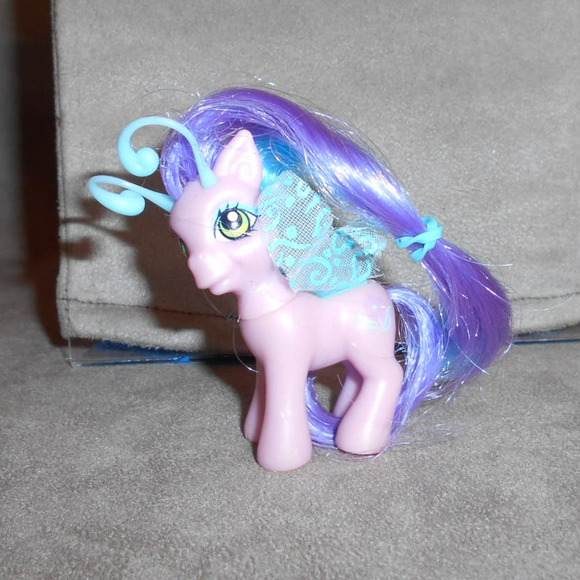 MLP 2006 Honeydew Hum from Breezie Parade Playset G3 Mini Pink Pony - Picture 1 of 6